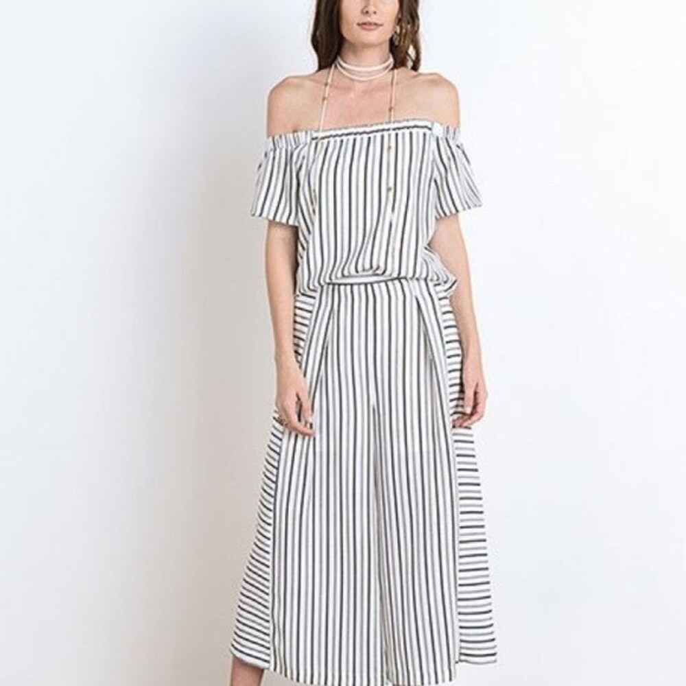 Doe & Rae Striped Off the Shoulder Top Black White Size Small